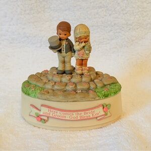 Vintage Enesco Here Comes the Bride musical figurine